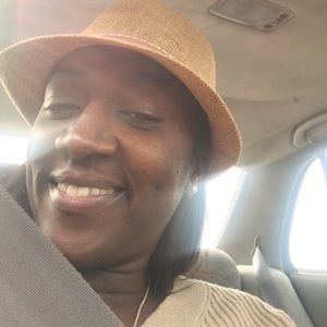 Meet your Posher, Alice